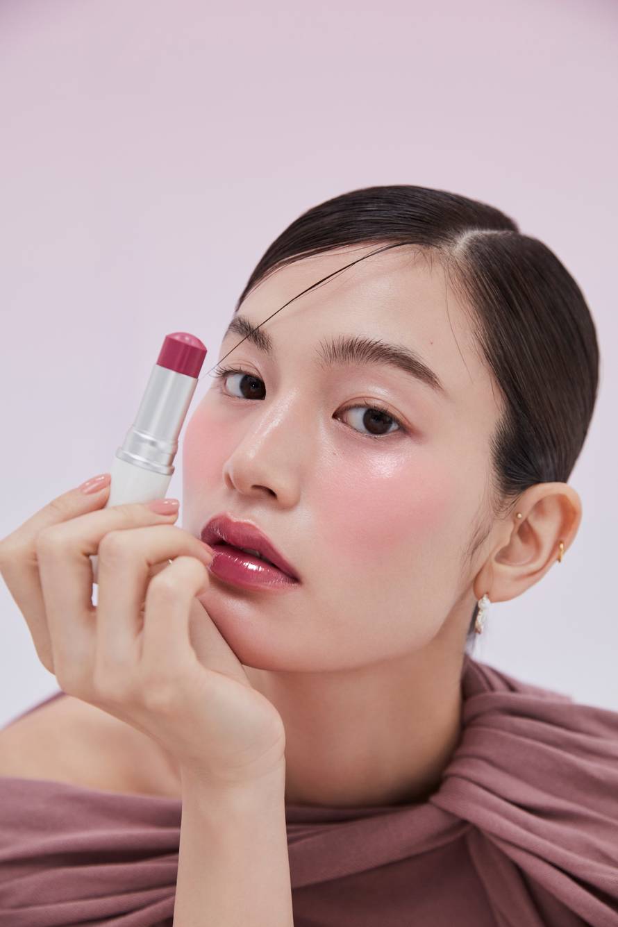 Zaboravite tešku šminku: Korejski makeup osvaja svijet, a sada stiže i kod nas
