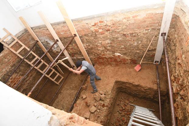 Veliko otkriće u Čazmi, ispod Gradskog muzeja nađeni ostaci biskupske utvrde iz 13. stoljeća