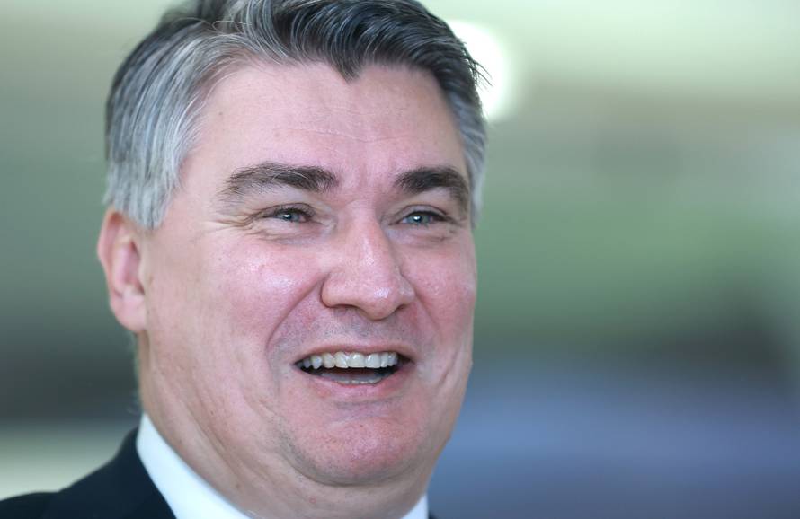 Zagreb: Zoran Milanović nakon izlaganja na konferenciji obratio se okupljenim medijima