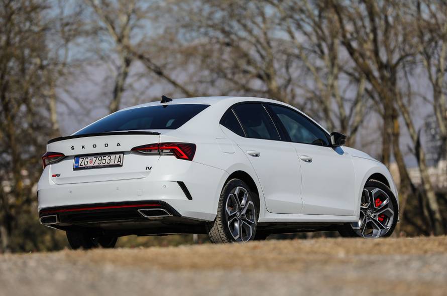 Octavia RS sa strujom: Vozili smo sportski auto za novo doba