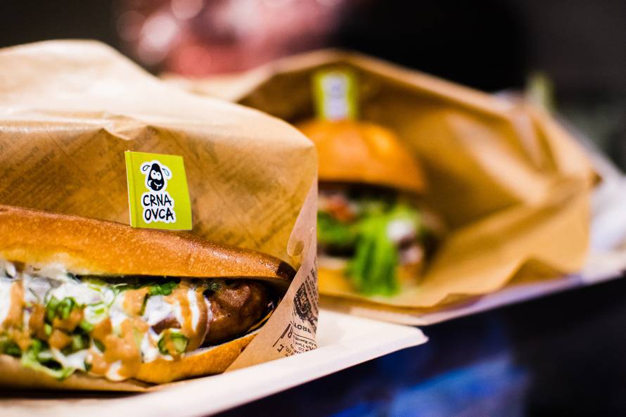 U Baškoj počinje festival Crna ovca: Čeka vas vrhunska janjetina i puno dobre zabave