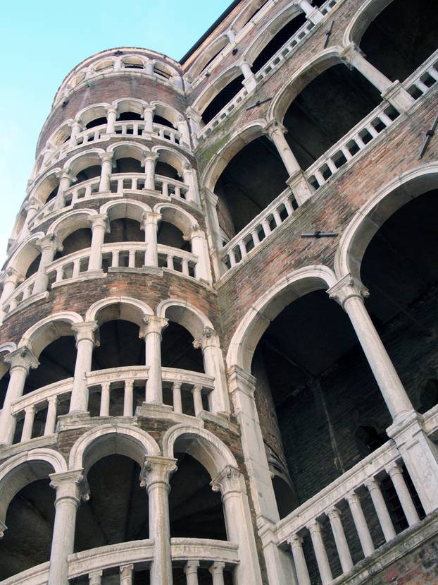 venice Scala Contarini del Bovolo palazzo  spiral staircase