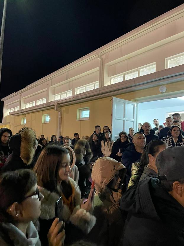FOTO Pogledajte kakav doček je Tomislavgrad priredio za Miss Hrvatske: Ona je pustila i suzu