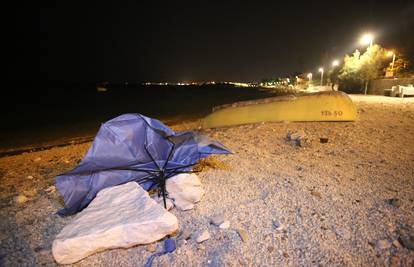Tragedija na plaži kod Splita: Grom ubio mladića u plićaku