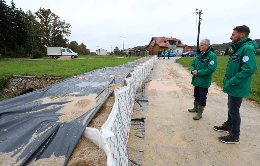 Karlovac se priprema za nove poplave i vodni val na rijeci Kupi