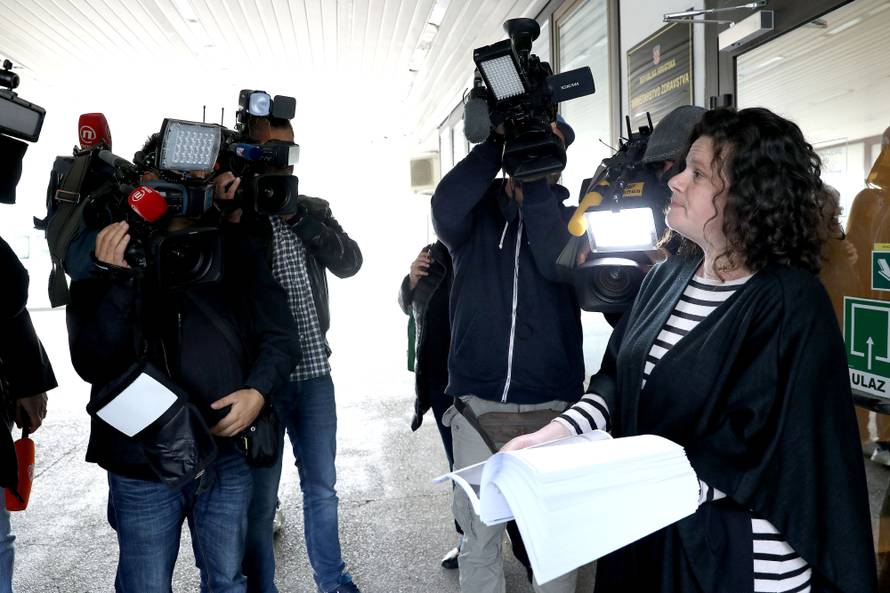 Zagreb: Ministarstvu zdravstva predana potresna svjedoÄanstva Å¾ena