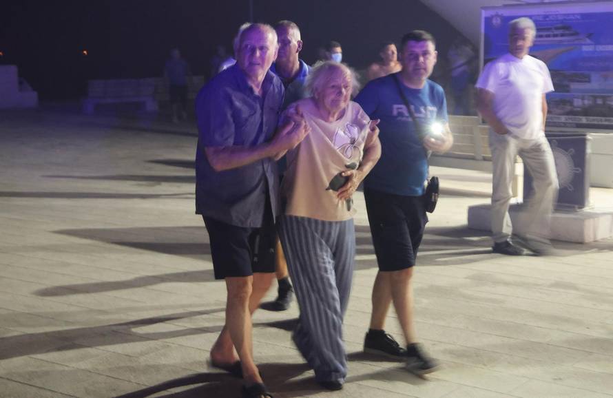 Omiš: Katastrofalna noć na požarištu kod Omiša.