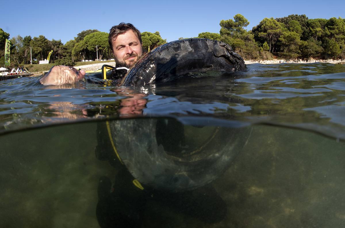 Hrvati i Slovenci čistili Jadran: 'Pod morem nema granica'