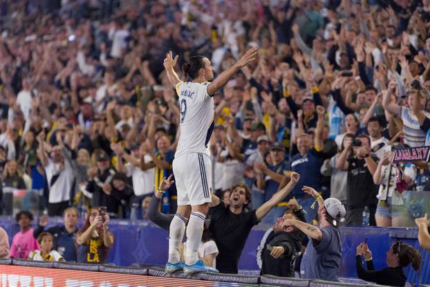 MLS: Sporting Kansas City at LA Galaxy