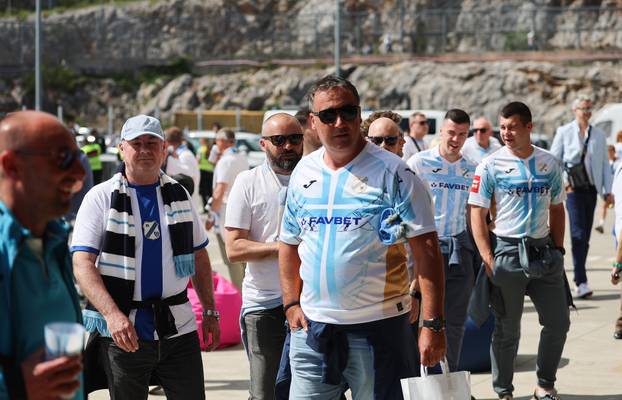 Rijeka: Navijači se okupljaju uoči utakmice Rijeka - Belupo