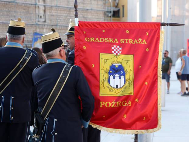 Šibenik: Nakon mimohoda otvoren je 16. Sajam u srednjovjekovnom Šibeniku