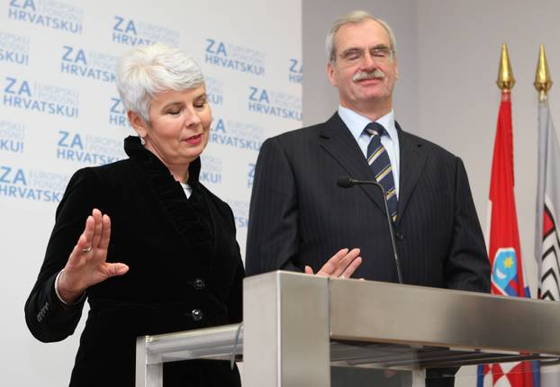 Zagreb: Premijerka Kosor i Andrija Hebrang održali presicu u HDZ-u