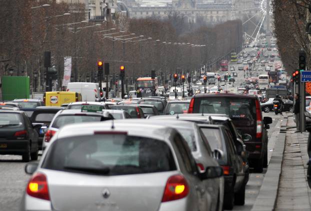 Pogledajte kako izgleda jesen u Parizu: Zaista je predivno!