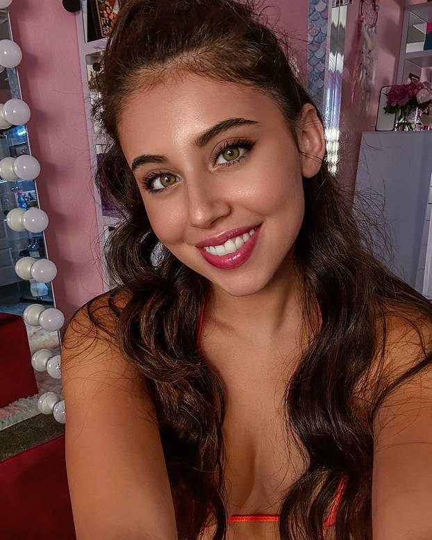 FOTO Ima tijelo iz snova, ali svi su najviše očarani njenim očima