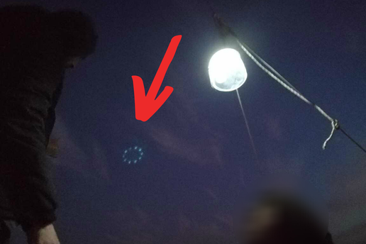 Zovi Muldera! &Scaron;to je to lebdjelo u no&cacute;i vu&ccaron;jeg krvavog mjeseca?