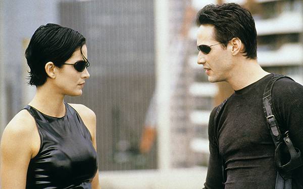 THE MATRIX, Carrie-Anne Moss, Keanu Reeves, 1999. Â©Warner Bros./courtesy Everett Collection