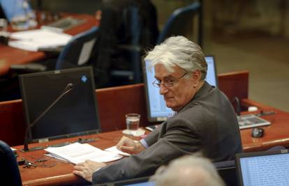 Kriv po 10 točaka: Karadžić osuđen na 40 godina zatvora