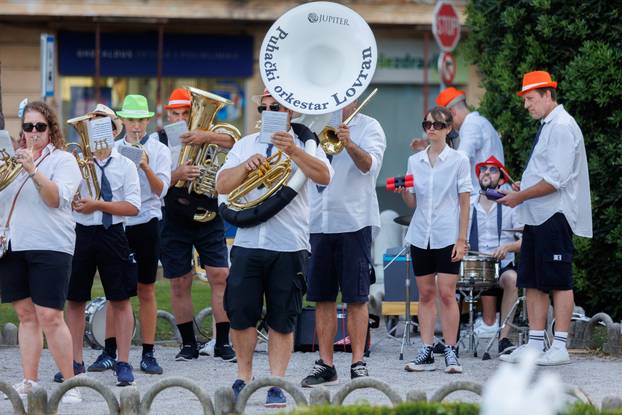 Manifestacija RetroOpatija
