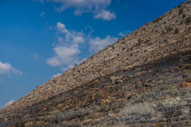 Srinjine: Zgarišta oko ceste Srinjine - Žrnovnica