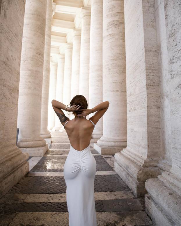 FOTO Fatalna Brazilka tvrdi da je spavala s Neymarom. Toalet papir ne koristi, gole fotke da