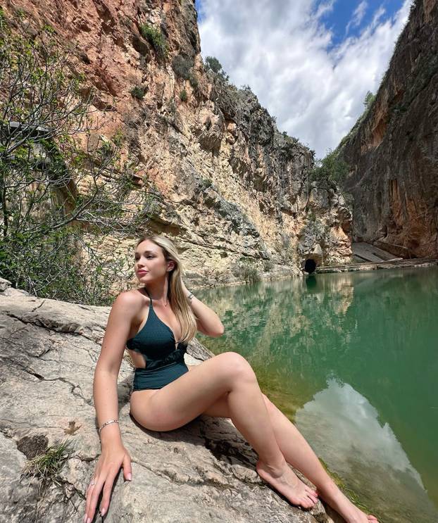 FOTO Pradjed joj je nogometna legenda. I ona ima masu fanova