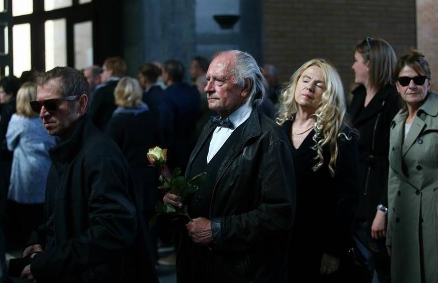 Ćiro plakao na sprovodu Relje Bašića: 'Svi smo ga voljeli...'