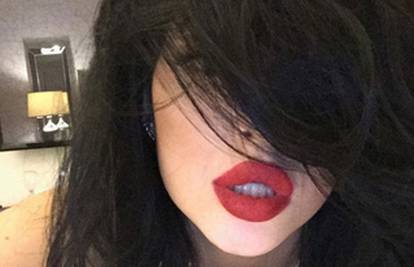 Kylie Jenner ne želi više lagati: Usne sam uvećala injekcijama