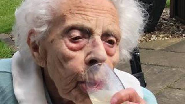 Tajna dugovječnosti: Ova baka (108) svaki dan pije šampanjac