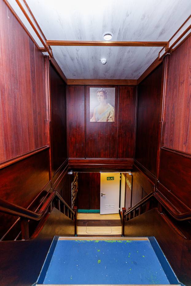 FOTO Zavirite u prvi brod-hotel u Hrvatskoj: Noćenje na ovom brodu u Rijeci ima posebnu čar