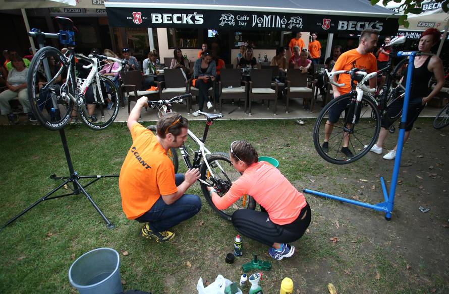 Čokoladica: Obavezna oprema za promjenu gume na biciklu