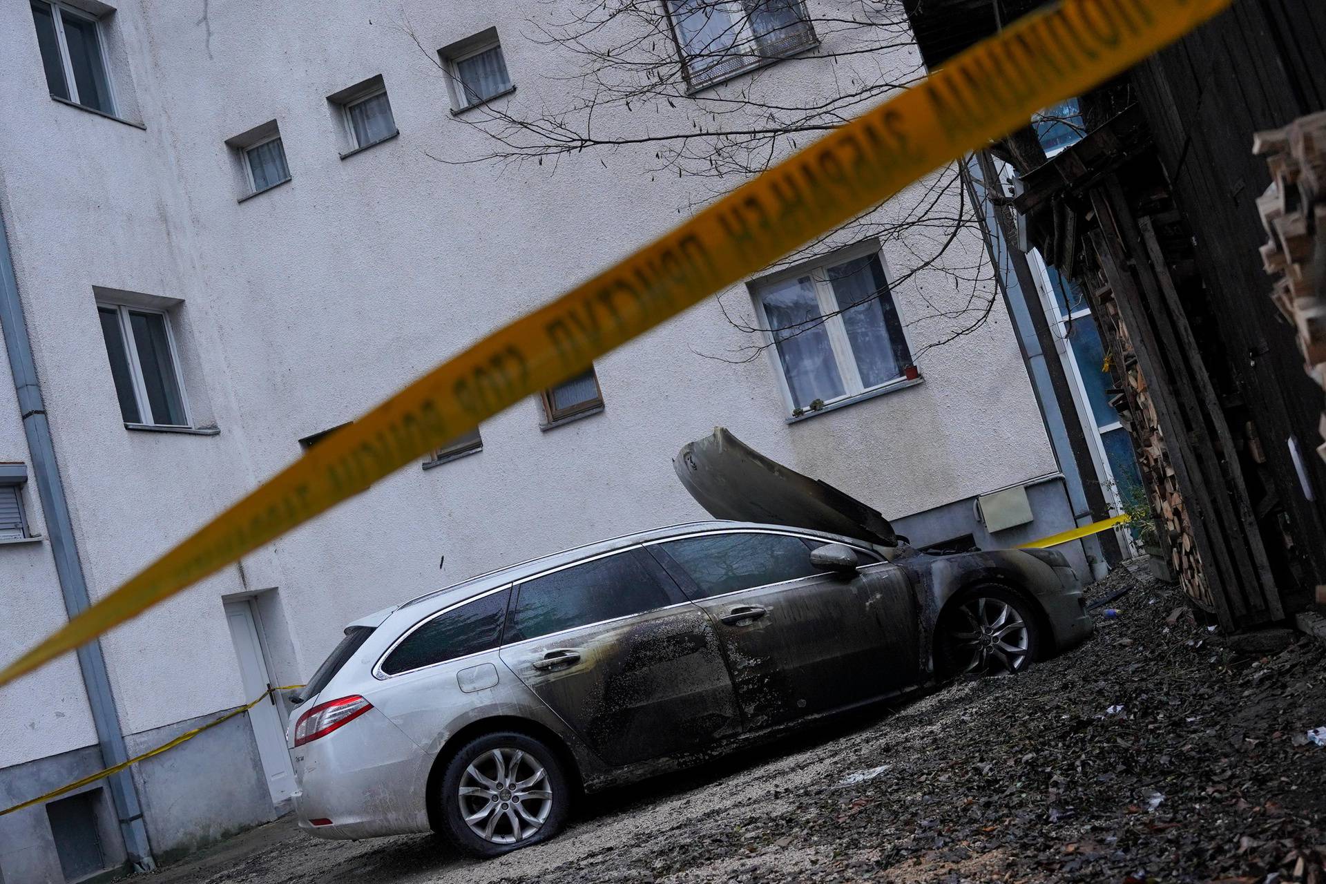 VIDEO Drama u Banjoj Luci: Eksplodirao još jedan automobil ravnatelja osnovne škole