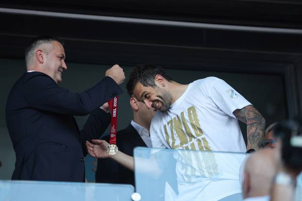 Igračima HNK Rijeka, prvacima Hrvatske, uručene su medalje