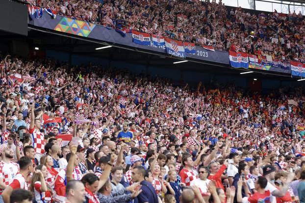 Rotterdam: Zagrijavanje hrvatskih igrača uoči susreta Hrvatske i Španjolske u finalu Lige nacija
