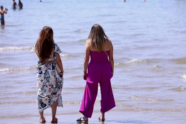 Split: Turisti i posjtitelji Ultre uživaju na Bačvicama