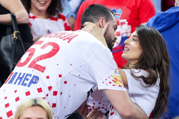 Zagreb: Slavlje rukometaša Hrvatske nakon pobjede nad Mađarskom i prolaska u polufinale Svjetskog prvenstva