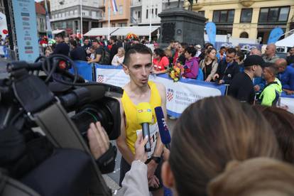 FOTO Završio je Zagrebački maraton. Neki se okupali u Manduševcu, bilo je i suza...