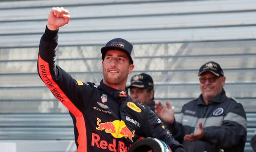 Red Bull ispred konkurencije: Ricciardo prvi, Vettel iza njega