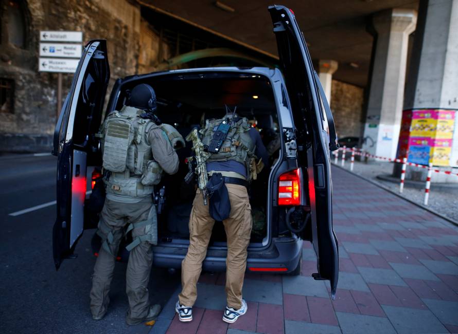 Train station in German city of Cologne closed after hostage-taking