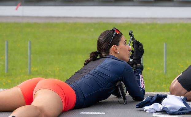 BIATHLON - Rebecca PASSLER (ITA) und Jonne K&Auml;HK&Ouml;NEN (FIN) am 14.06.2024 w&auml;hrend des Trainings in der Chiemgau Arena, Ruh