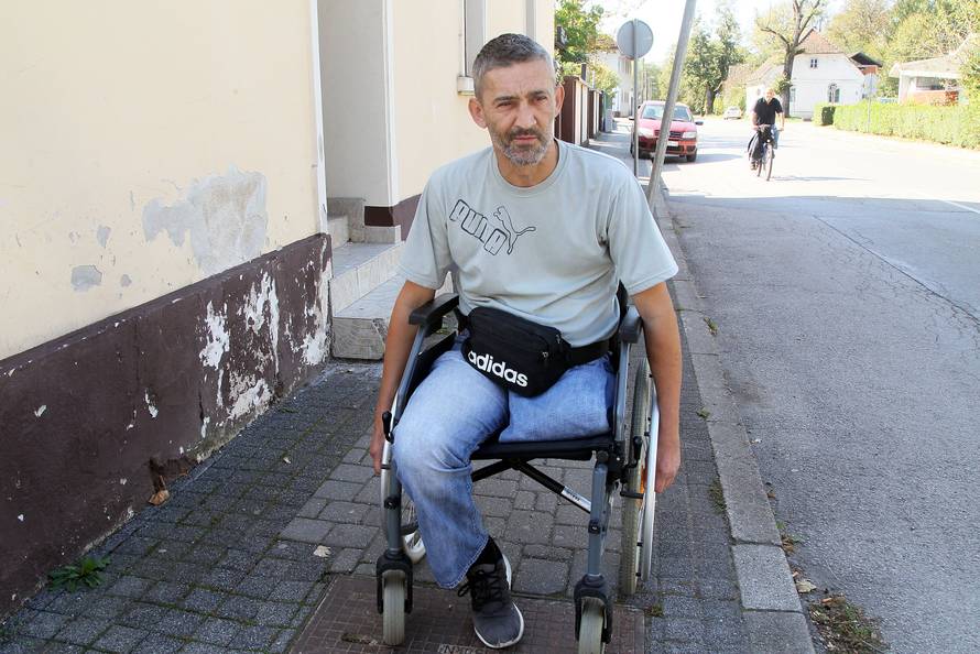 Glina se raspada, a troše preko pola milijuna na Tuđmanov kip