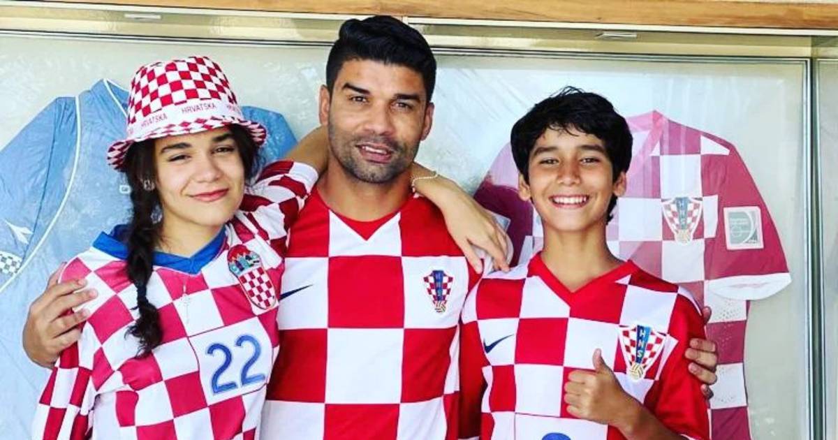Eduardo da Silva supported Croatia with his daughter Lorena and son Mateus