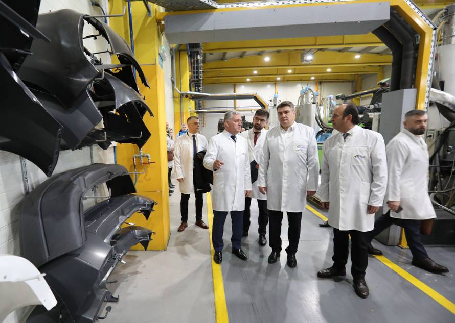 Zagreb: Predsjednik Zoran Milanović posjetio tvrtku AD Plastik Grupa 