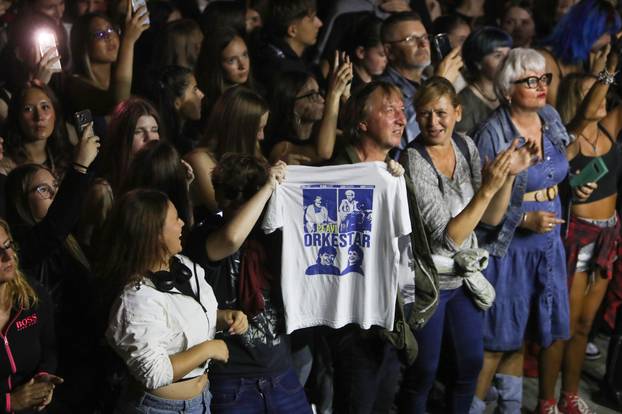 Karlovac: Koncert Plavog orkestra na Danima piva