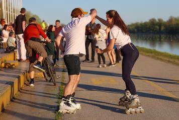Zagreb: Na Uskrs Jarun privukao veliki broj gra&dstrok;ana