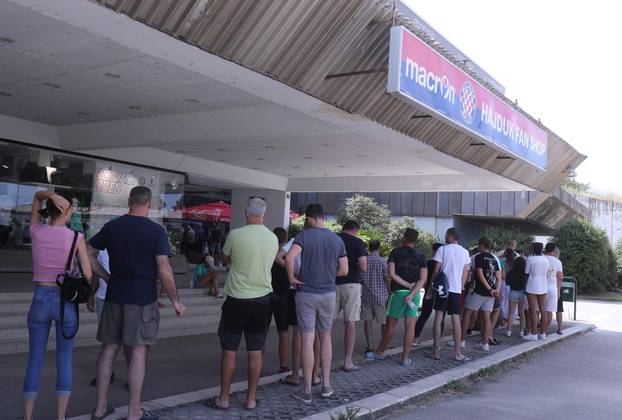 Split: Velik interes navijača za prvu ovosezonsku utakmicu na Poljudu 