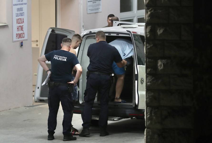 Split: Dio zatvorenika nakon požara u zatvoru snimljeni na hitnom bolničkom prijemu