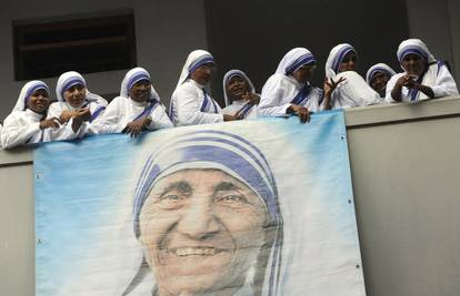 Vjernici obilježili 100-ti rođendan Majke Tereze