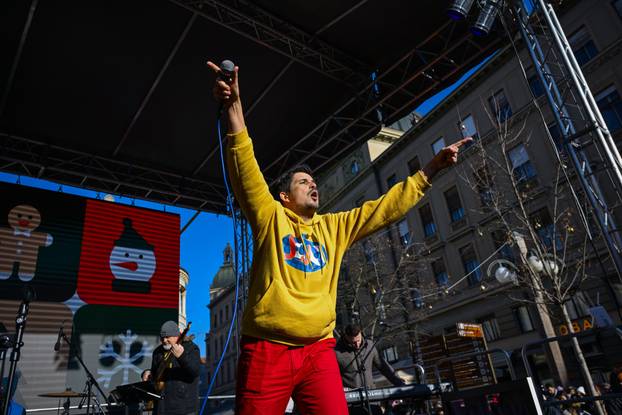 Zagreb: Proslava dječje Nove godine na Cvjetnom trgu