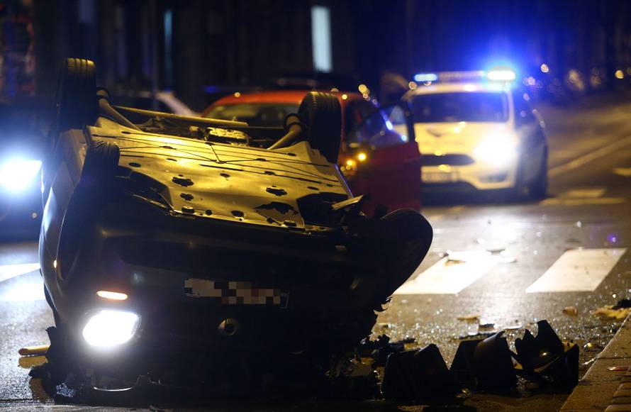 Skrivio nesreću u Zagrebu: Iz srednje trake skretao je lijevo