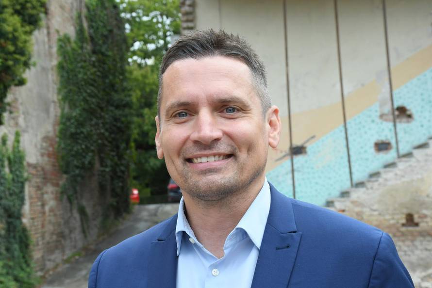 Sisak: Obilazak radova obnove Gradskog muzeja i dvorišnog prostora